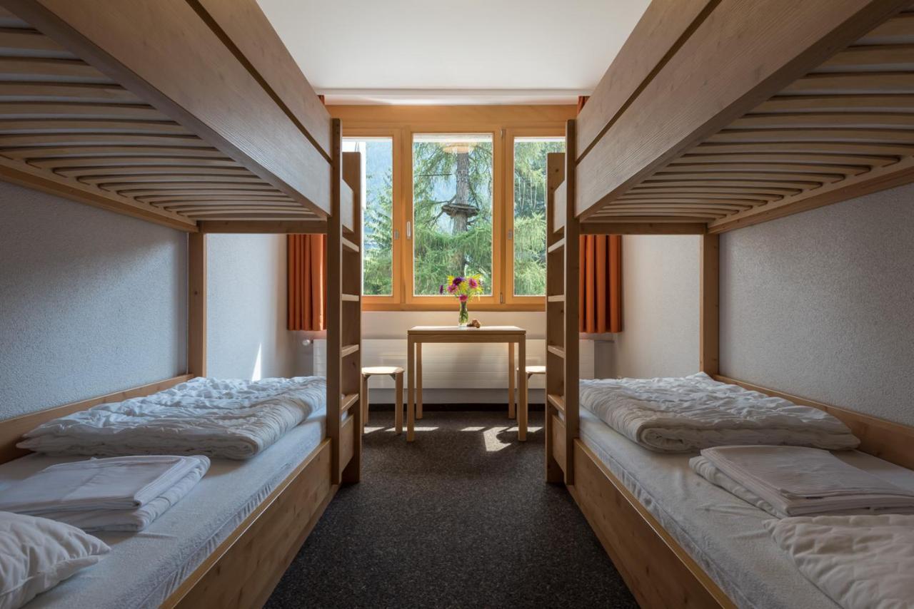 Sport Resort Fiesch - Fiescher Hostel エクステリア 写真