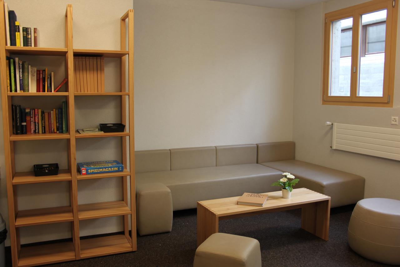 Sport Resort Fiesch - Fiescher Hostel エクステリア 写真